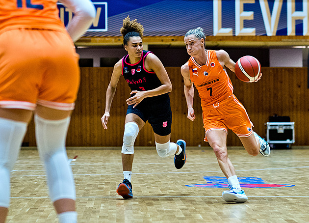 Wembanyamaová sestřelila Levhartice, Pospíšilová zase KP Brno. Padly i Žabiny