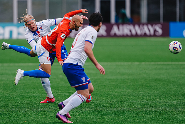 Faerské o. - Česko 2:1, trapas v kvalifikaci a Hašek je na odstřel. Rozhodl Agnarsson