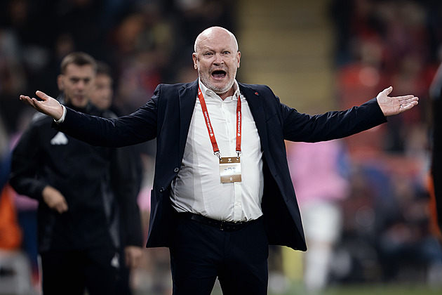 Hašek: Ostuda? Můžete to napsat, ale hráči se na nic nevyprdli. Zodpovědnost nesu já