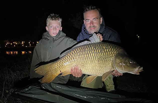 První noc u vody a hned to byl životní úlovek. Kaprařská pohádka u Ostravy