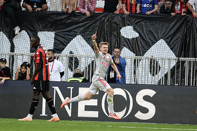 České duo v Lyonu zase řádilo: Šulc dal dva góly, Karabec centroval. Prohře nezabránili