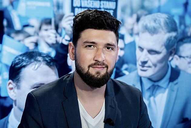 Možná se nenávist naplní a lidi jako Turek z politiky odstraní, říká mladý Motorista