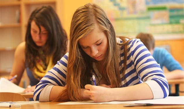 Jak vybrat střední školu? Praktický rádce pro rodiče deváťáků, kteří nevědí