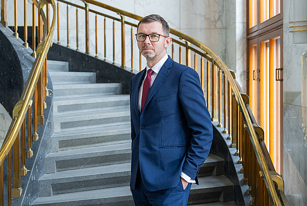 KOMENTÁŘ: Jak svět mění pohled na obranu. ESG se už v žertu spojuje se zbraněmi