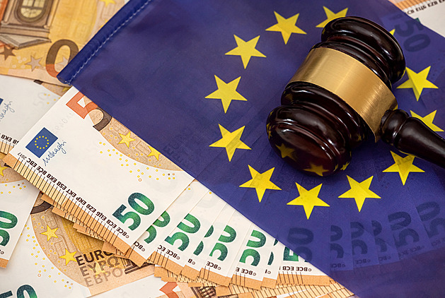 Milionové dotace EU na banánové plantáže na Olympu. Je to podvod, zjistily úřady