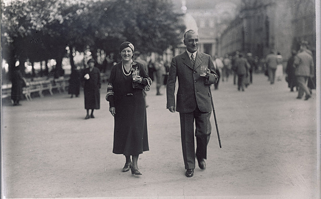 První okresní hejtman Januštík převzal zubožený kraj, ze Zlína ho vyhnal Jakeš