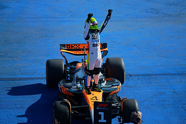 V Mexiku vyhrál Norris a jde do čela šampionátu, Piastri skončil až pátý