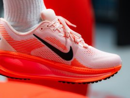 Krok do budoucnosti: Nike představil první robotické boty na světě