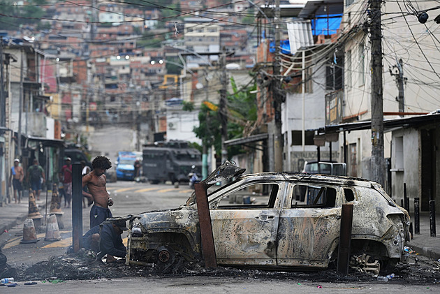 Při masivní razii ve favelách Ria zemřelo přes šedesát lidí. OSN je zděšená