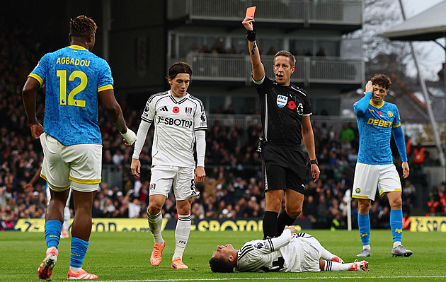 ONLINE: Krejčího tým opět padl, Arsenal se na Slavii naladil triumfem. Hraje se šlágr