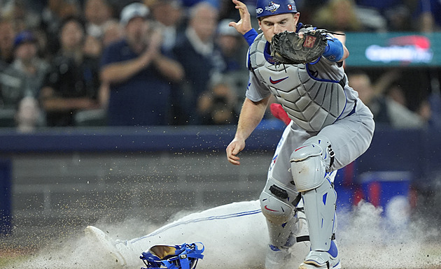 Dodgers odvrátili smrt, v prodloužení dokonali obrat a obhájili baseballový titul