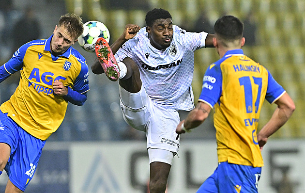 ONLINE: Teplice - Plzeň 1:1, drama v závěru, Červovu červenou odvolává video