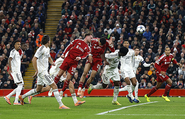 ONLINE: Liverpool jde do vedení s Realem. Bayern vede na PSG, dohrává ale v deseti