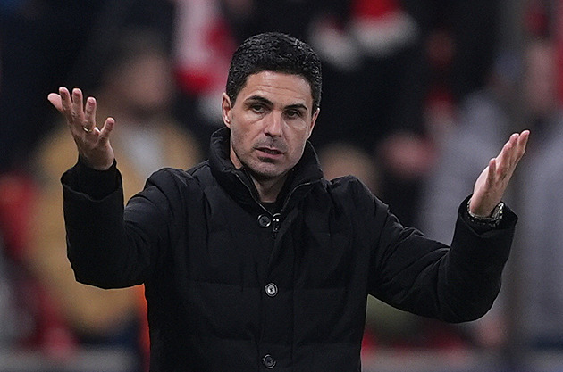 Vládne Evropě a přece to schytává. Taky vás fotbal Arsenalu nudí?