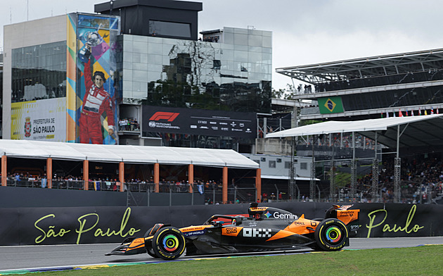 ONLINE: Drama v Brazílii vrcholí. Norris vede, za ním Antonelli a Verstappen