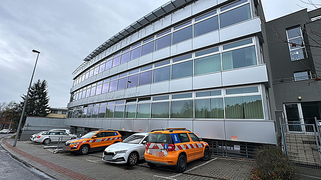 V sídle Ředitelství silnic a dálnic na pražském Kačerově zasahuje policie