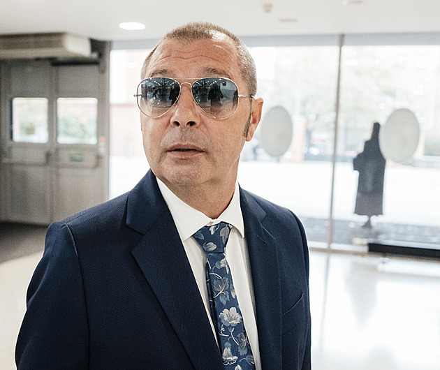 Klíčového svědka Augustína čekají v Dozimetru otázky obhájců