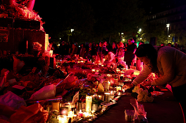 Teror, jenž vše změnil. Francie si připomíná útoky islamistů, zavraždili 130 lidí
