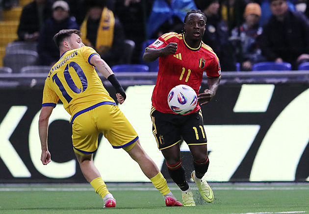 Belgičtí fotbalisté odkládají oslavy, Americe se přiblížili Španělé a Rakušani