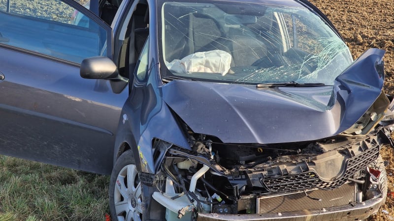 Tragédie na Vyškovsku: Řidička zemřela po čelní srážce v protisměru. V autě vezla dítě