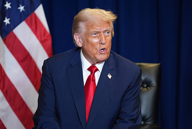 Trump chce v mírovém plánu pro Ukrajinu uznat anexi Krymu a snížit stav armády