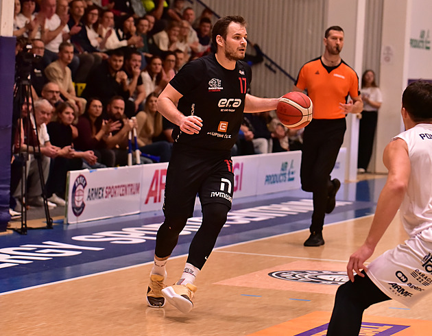 Děčínská domácí neporazitelnost je fuč, k výhře táhl Nymburk skvělý Bohačík