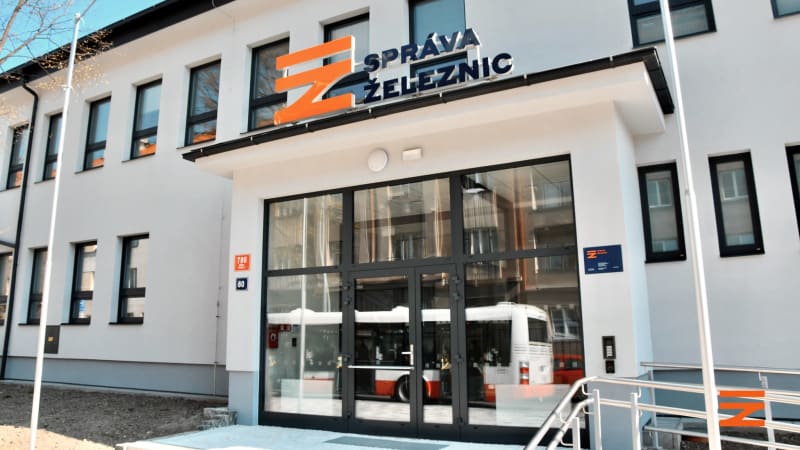 Kriminalisté zasahují v sídle Správy železnic. Zásah by se měl týkat stavebních zakázek