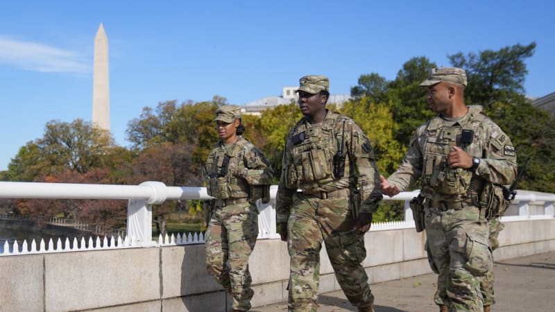 Střelba u Bílého domu: Útočníci zasáhli členy Národní gardy. Spekuluje se o smrtelném zranění