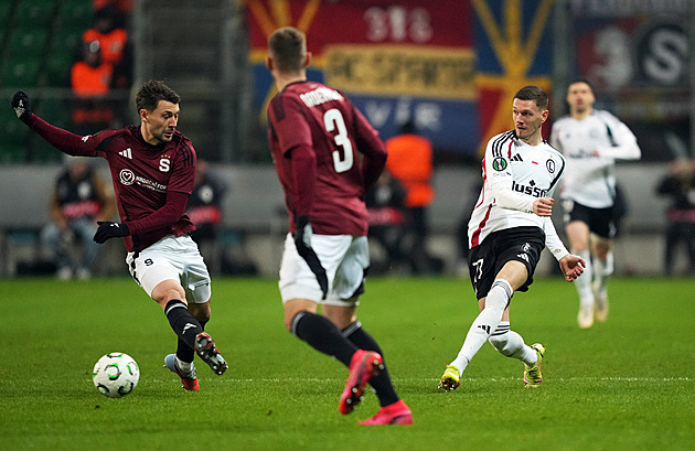 ONLINE: Legia - Sparta 0:0, domácí jsou aktivnější, hosty drží gólman Vindahl