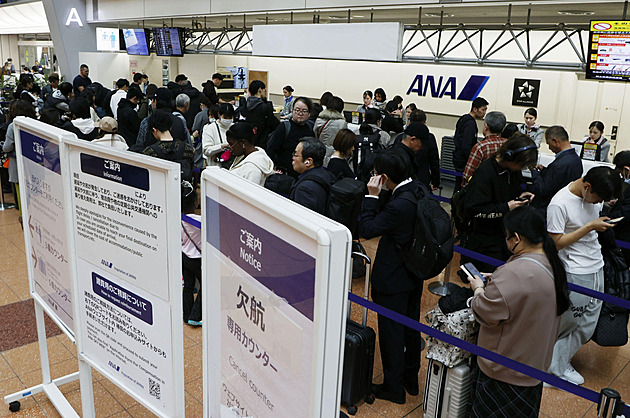 Rušení i zpoždění spojů. Problémy Airbusu ochromily letiště v Evropě i Asii
