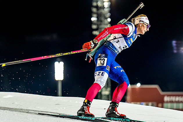 Biatlon ONLINE: Charvátová zahájila sprint bezchybně, další Češky čekají na start