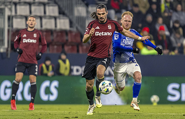 ONLINE: Olomouc - Sparta 0:0, domácí gól neplatil. Kuol hlavičkuje mimo