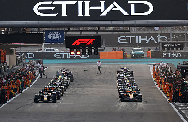 F1 ONLINE: Pro titul si zatím jede Norris, prohrává jen s Verstappenem a Piastrim