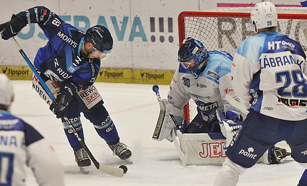 ONLINE: Vítkovice se opět ujaly vedení s Brnem. Pardubice, Sparta i Třinec vedou