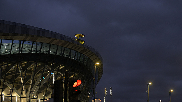 ONLINE: Tottenham - Slavia 0:0, gólovka hned v úvodu, Staněk fantasticky chytá