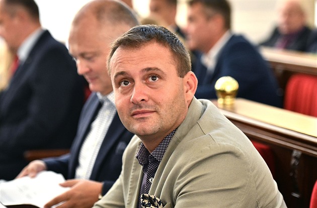 Fiktivním úvazkem kolegy vyváděl z teplárny peníze, viní policie exstarostu Znojma