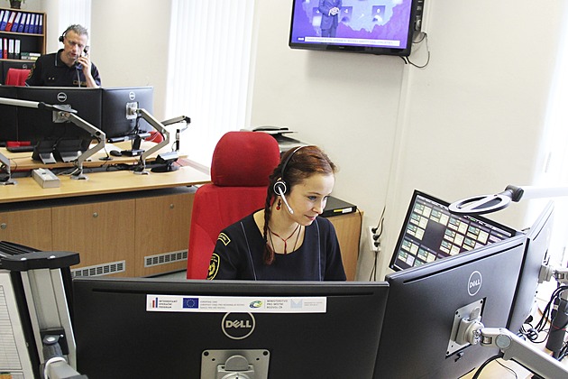 Aplikace Záchranka nově zavolá hasiče nebo policisty, nabízí i SMS zprávy