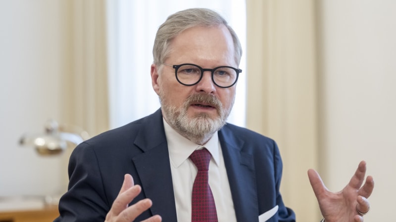 Aby Česko mohlo fungovat bez chaosu. Fiala zveřejnil zprávu o stavu země, předá ji Babišovi