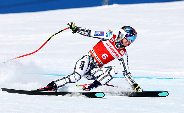 Super-G ONLINE: Organizátoři řešili problémy s tratí. Ledecká čeká na start