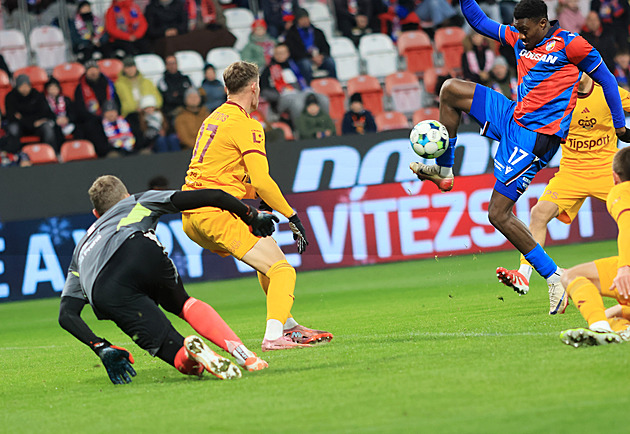 Plzeň - Dukla 2:0, domácí pokukují po čtvrtém místě. Jemelka se vykoupil gólem