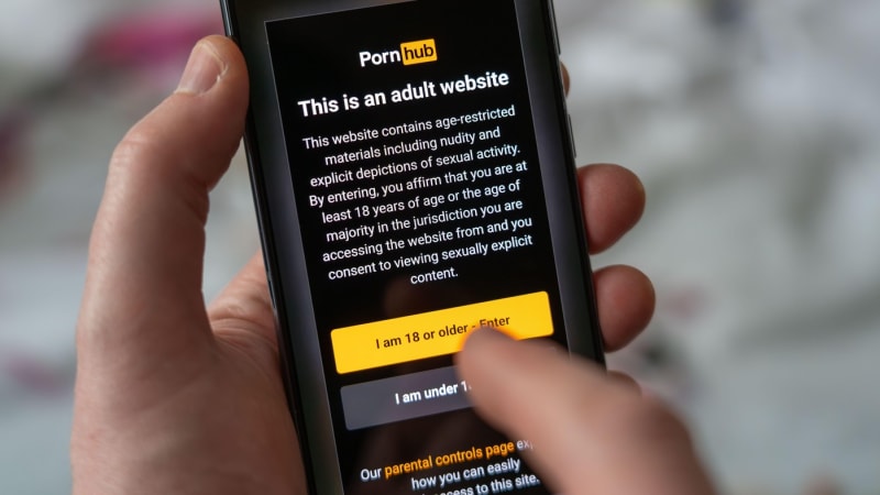 Pornohubu unikla citlivá data 200 milionů uživatelů