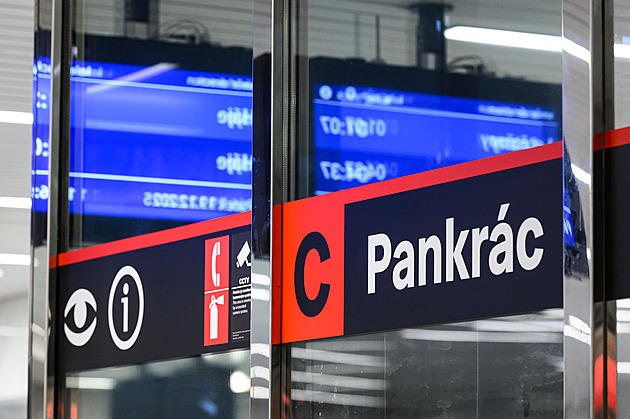 OBRAZEM: Stanice metra Pankrác je opět v provozu. Opravy přinesly rozsáhlé změny