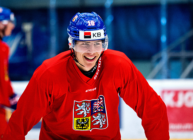 Sestřelil Kanadu, teď přijde o MS vinou zranění. Jecha nahradí u dvacítky Chludil