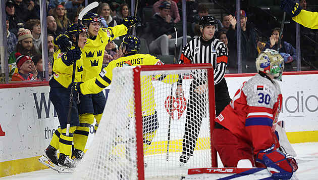 ONLINE: Česko - Švédsko 0:3. Další úder, Boumedienne svou ranou zaskočil juniory