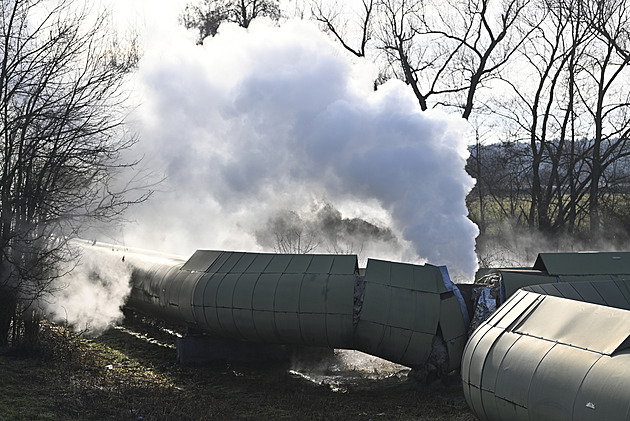 Desítky tisíc lidí v Praze jsou kvůli poruše bez tepla, některé školy ruší výuku