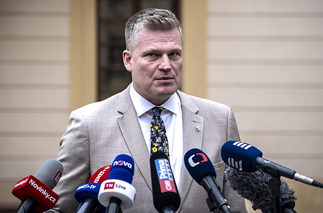 Voliči SPD prožívají kocovinu. Motoristé by chtěli jiné téma než Turek, míní politolog