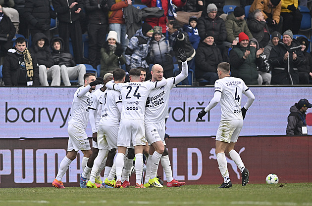 ONLINE: Slovácko - Baník 2:2, hosty při penaltě Havlíka zachraňuje Jedlička