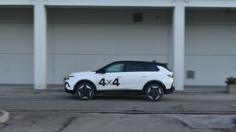 Test elektrického Opelu Grandland: Rozvážný rodinný silák, který spotřebou neoslní