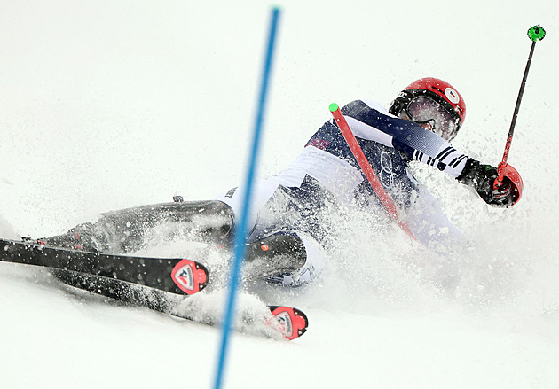 Müller slalom v hustém sněžení nedojel. Vypadli i favorité v čele s Braathenem