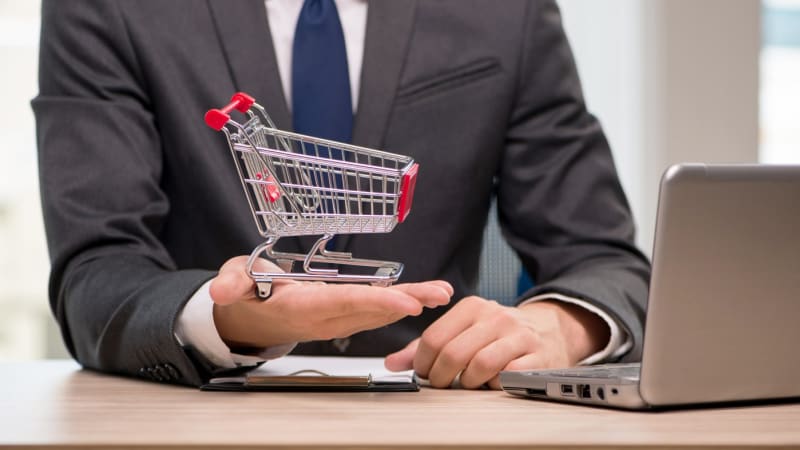 Kabelka jako nákupní košík? Designér přišel s velmi netradičním módním doplňkem